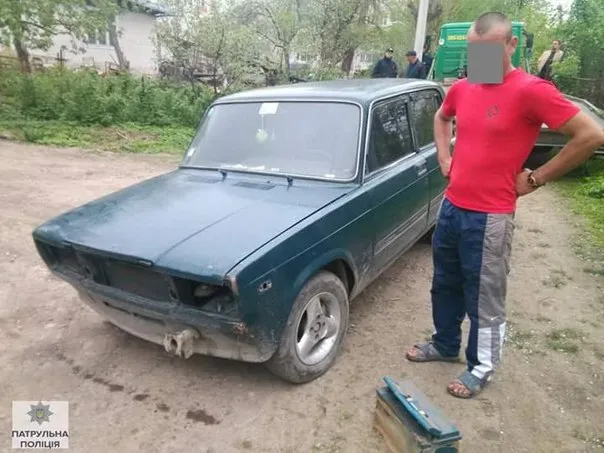 Патрульні затримали п'яного водія без документів — фото 1